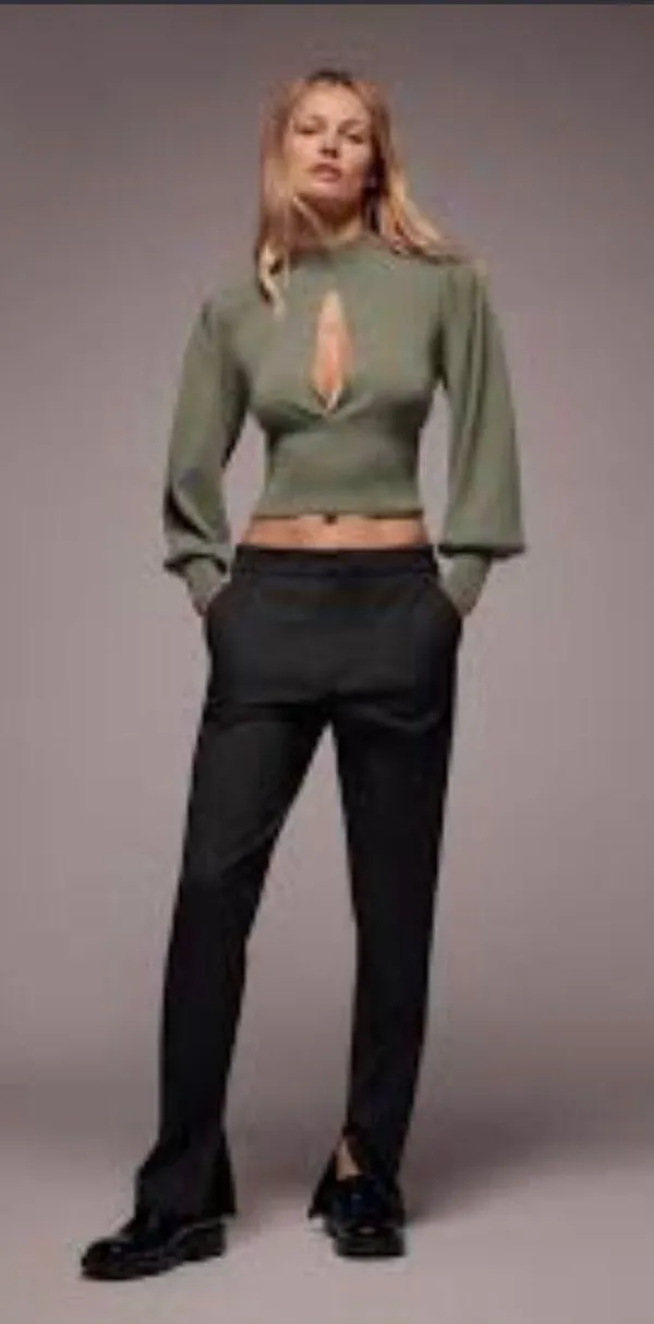 BNWT Knit Top With Opening - Image 2