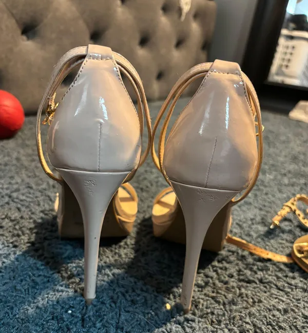 Nude heels - Image 2