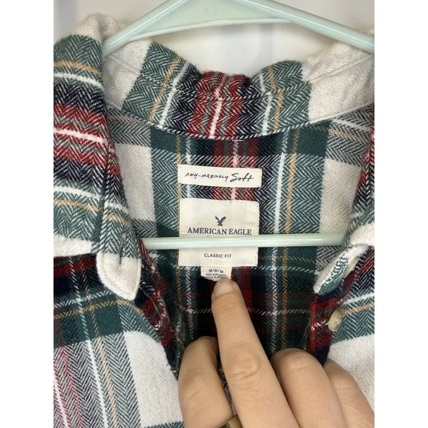 American Eagle Flannel Shirt Womens Medium M green red black Ahh Mazingly Soft - Image 3