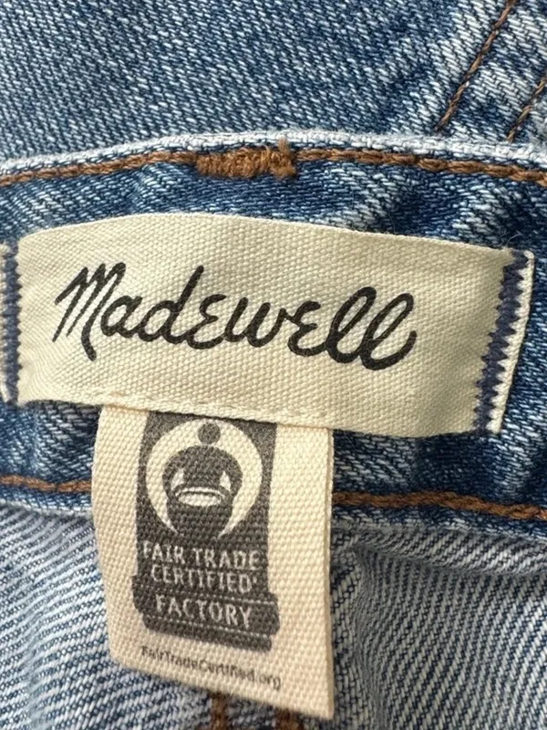 Madewell The Petite Darted Barrel-Leg Jean Dobbins Wash 27P - Image 4