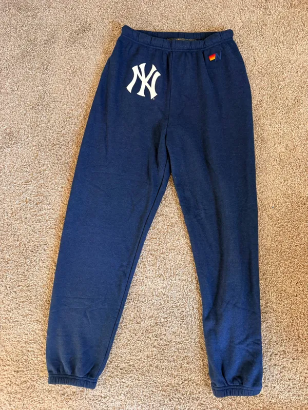 NWT The Aviator Nation x MLB New York Yankees Unisex Sweatpants SZ Medium - Image 9