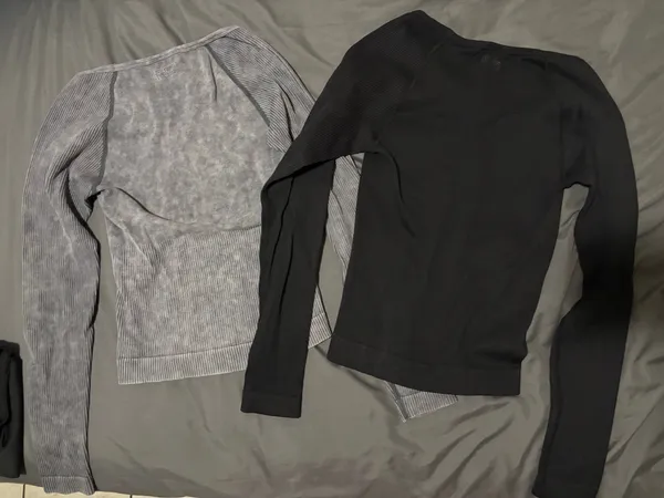 PINK Active tops - Image 4