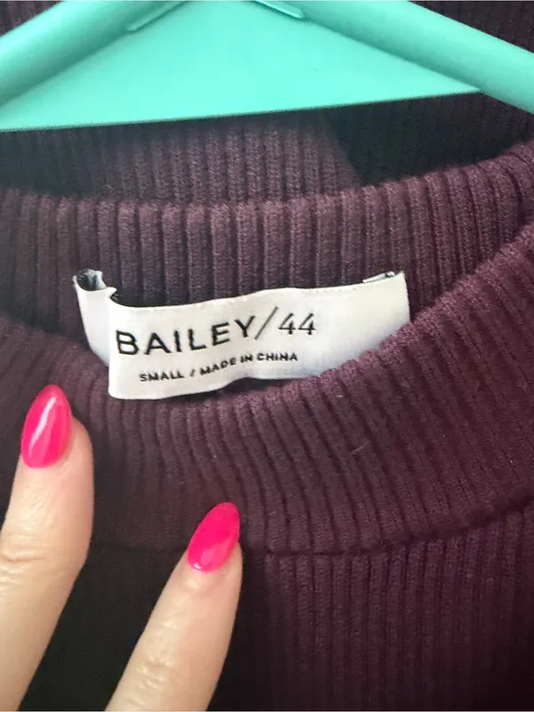 Bailey 44 Revele Dress Small Burgundy Holiday Party Ribbed Open Back Bodycon - Image 4