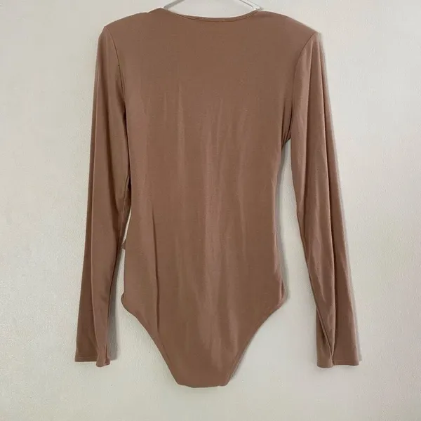 Express x Negin Mirsalehi Twist Front Bodysuit Nude Taupe Small - Image 3