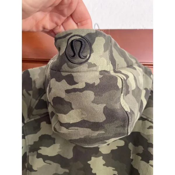 Lululemon scuba camouflage hoodie jacket size 8 - Image 6