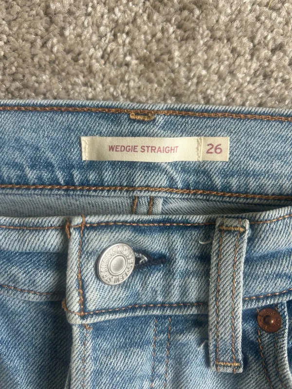 Levi’s Wedgie Straight Jeans Women’s - Image 4