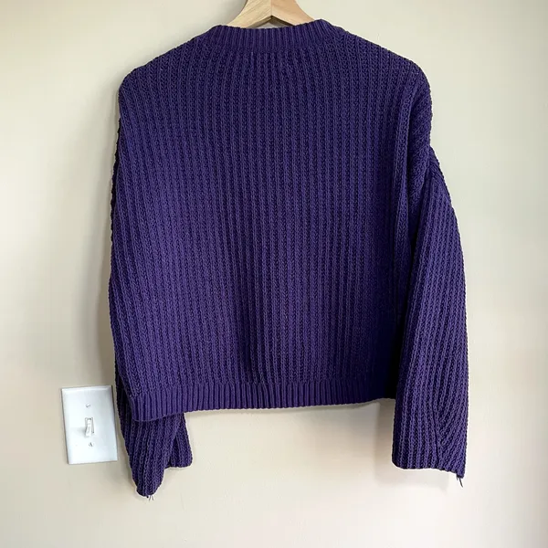 Universal Thread royal purple cable‎ knit soft women's size M cropped sweater - Image 6