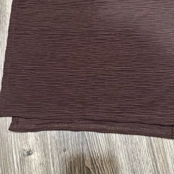 Pretty Little Things SHAPE CHOCOLATE BROWN TEXTURED ONE SHOULDER SPLIT SIDE TOP - Image 2
