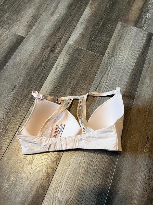 Victoria’s Secret Blush Pink Wireless Bra - Image 4
