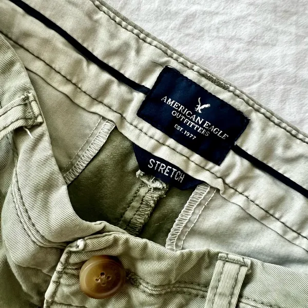 American Eagle Outfitters Sage Green Women's Cargo Shorts - Image 3