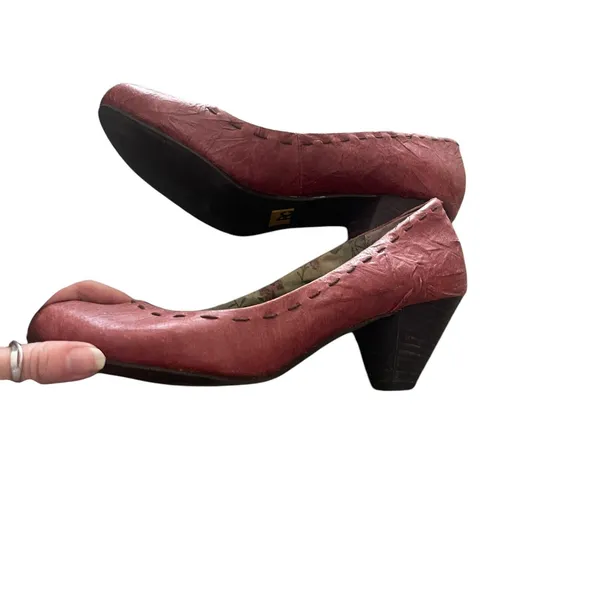 BC Women's Size 8 Red Textured Leather Grunge‎ Steam Punk Cone Heels - Image 6