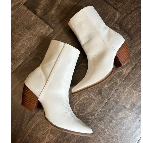 White Western Ankle‎ Boots Pointed Toe Cowboy Booties Size 9 EUR 40 - Image 2