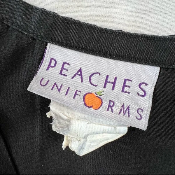 Peaches Uniforms Medium Women's Scrubs Top Black V-Neck Front Pocket - Image 3