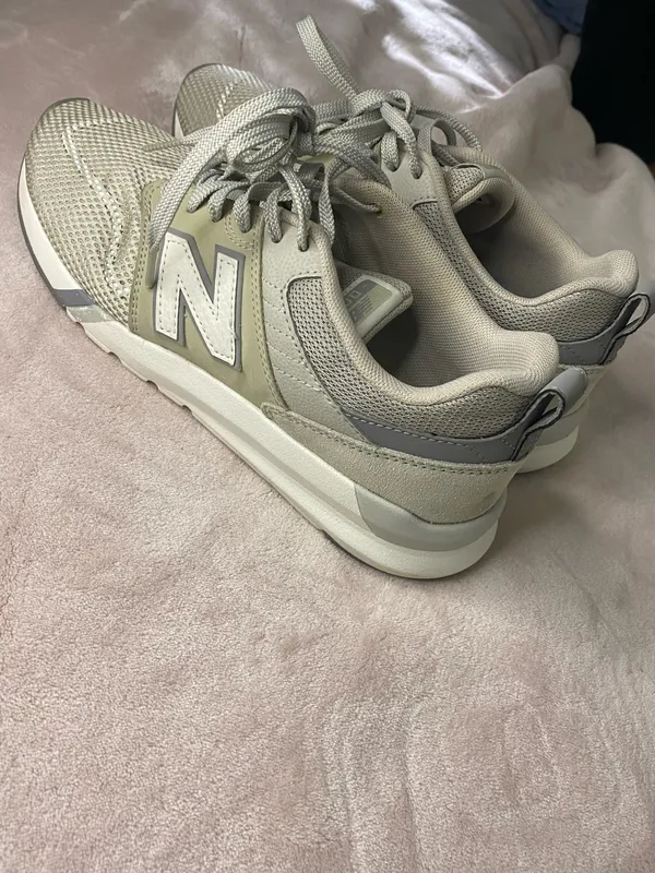 Women Size 8.5 - New Balance 009v1 Light Cliff Grey - Image 4