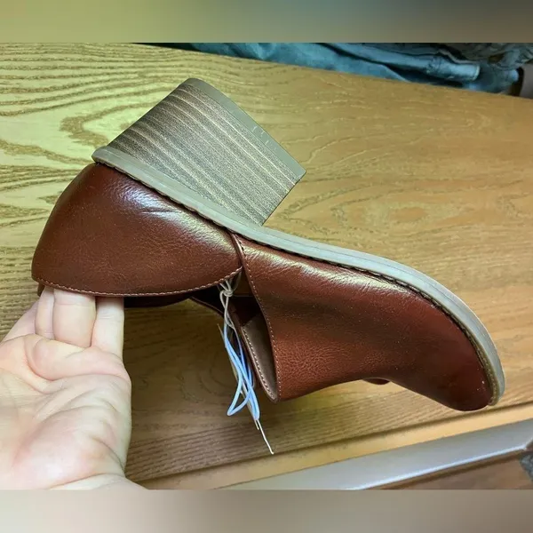 A New Day NWT Target heeled pointed toe brown slip on size 7.5 - Image 3