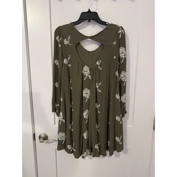 Green Altar’d State Dress (Size Medium) - Image 3