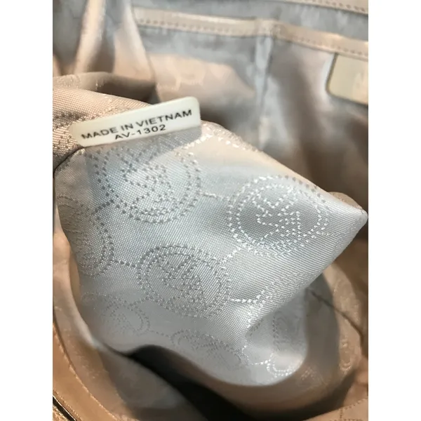 Michael Kors Jet Set Travel Large Signature Tote - Image 8