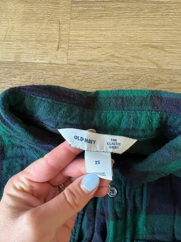 Old Navy Green and Blue Plaid Button Down Flannel - Image 5