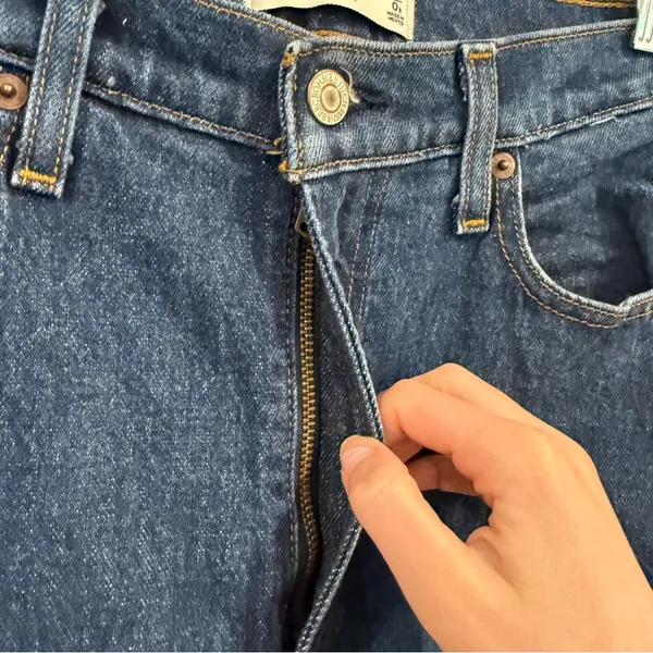 Abercrombie & Fitch The ‘90s Straight Ultra High Rise Jeans Dark Wash - Image 5