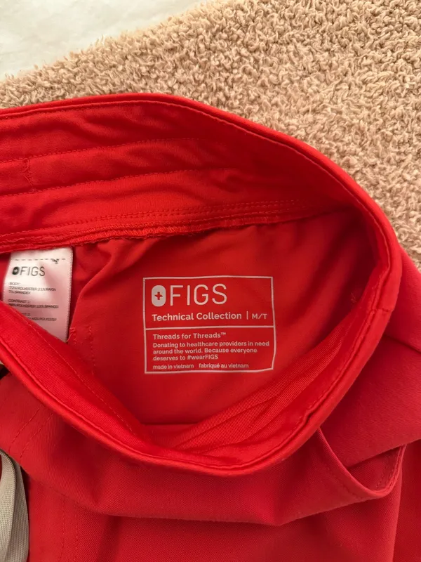 Red FIGS scrub pants in size Medium Tall  - Image 3