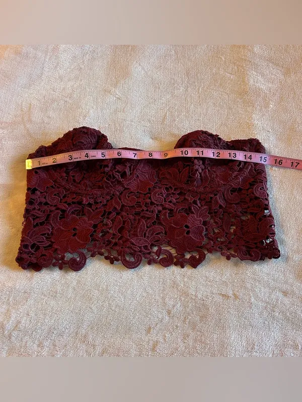 Kimchi Blue burgundy floral crocheted bustier top size L festival boho - Image 9