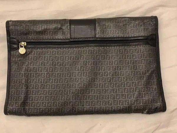 Fendi clutch with crossbody strap - Image 7