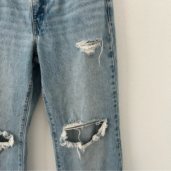 Levi’s Distressed Baggy Boot Cut Jeans - Image 3
