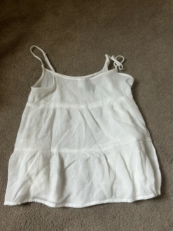 H&M cute white tank top - Image 3