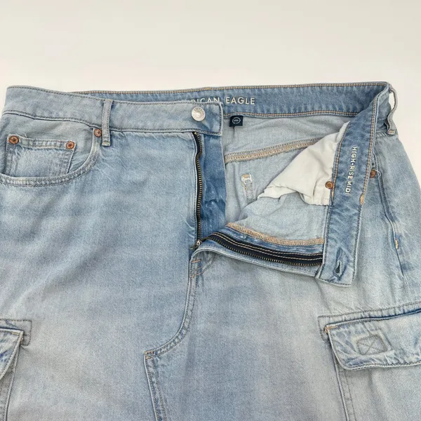 American Eagle Cargo Denim Skirt‎ Womens 16 Light Wash Stretch Front Slit Y2K - Image 7