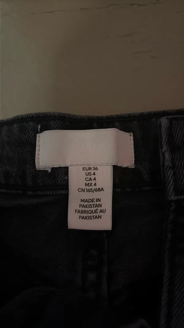 H&M black mid rise jeans - Image 3