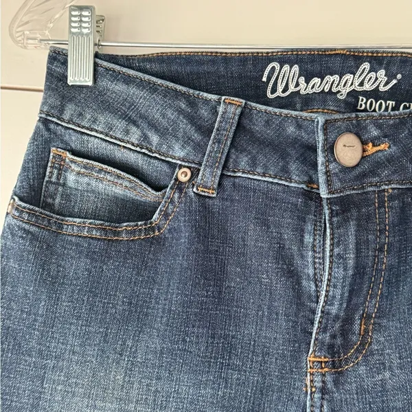 Wrangler Blue Boot Cut Jeans Classic Style Sz 7X32 - Image 4