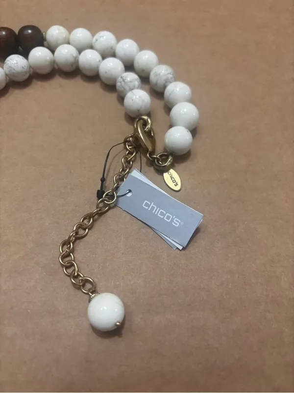 Chico's Wood & Howlite Semi-Precious Long Statement Necklace NWT - Image 3