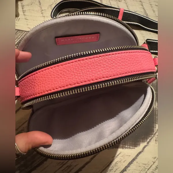 Marc Jacobs CrossBody Bag - Image 3