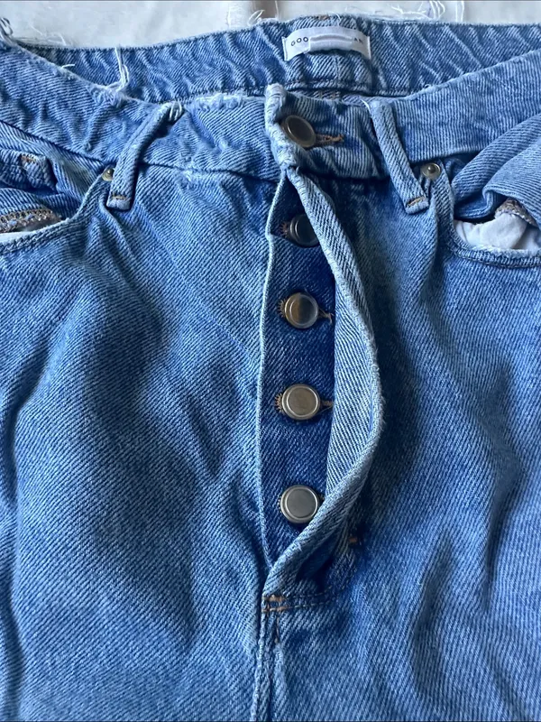 Good American Good Boy High-Rise Distressed Boyfriend Jeans - Image 9
