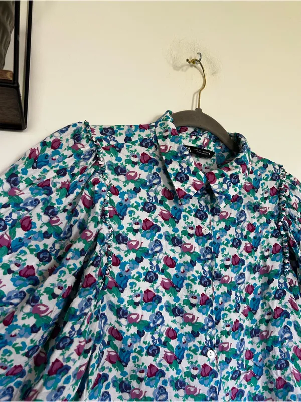 Zara Floral Print Long Puff Sleeve‎ Button Up Shirt Size Small - Image 4
