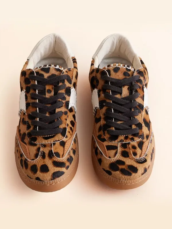 Dolce Vita Notice Stitch Sneakers - Image 2