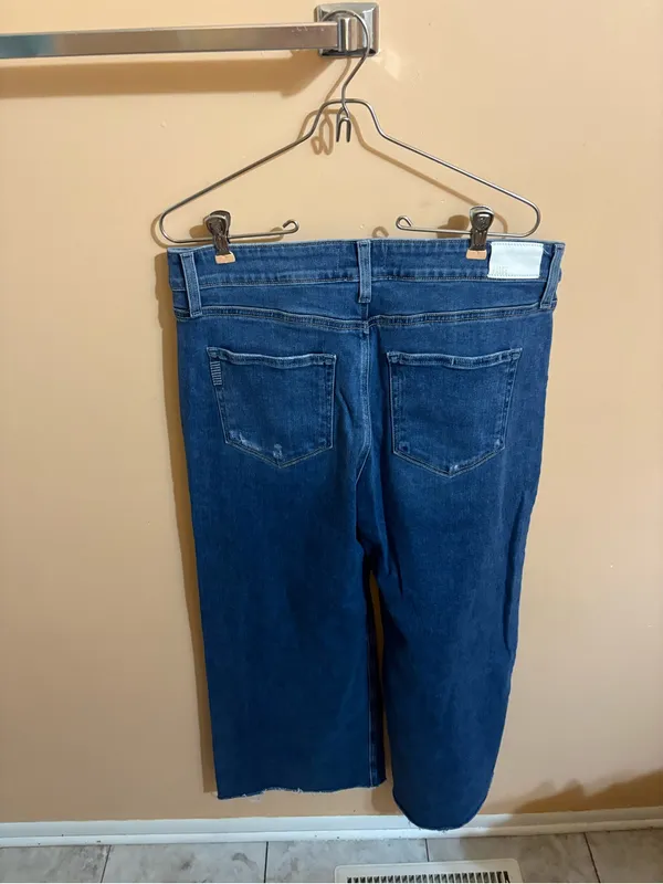 Paige Anessa Wide Leg Cropped Jeans in Rock Show Distressed - Image 5