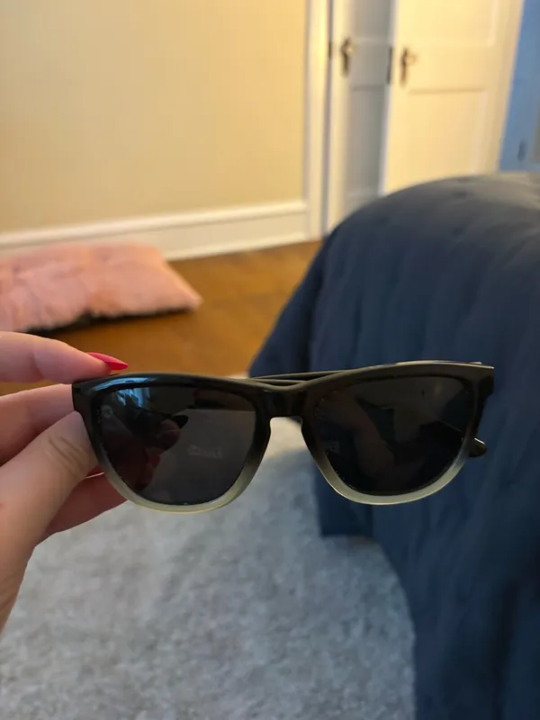 Knockaround Women’s Sunglasses Black - Image 5