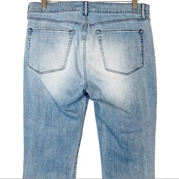3x1 NYC Flare Leg Jeans Size 31 - Image 6