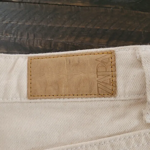 Zara High Waisted Denim Twill Shorts Womens Size 4 Ivory Off White 4" Inseam - Image 8