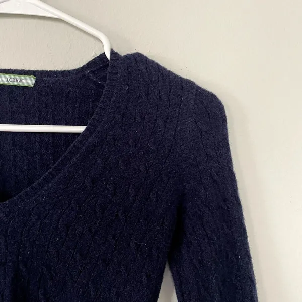 J.Crew dark navy blue sweater v-neck knit top classic comfortable shirt‎ - Image 2