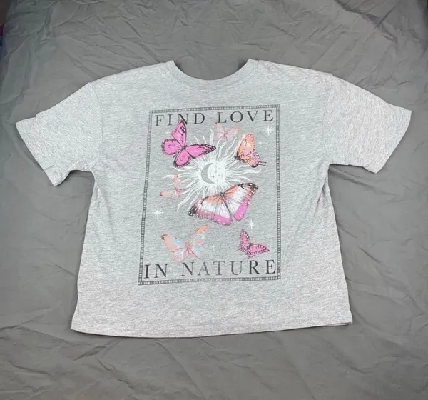 NEW Butterfly Tshirt Gray - Image 3