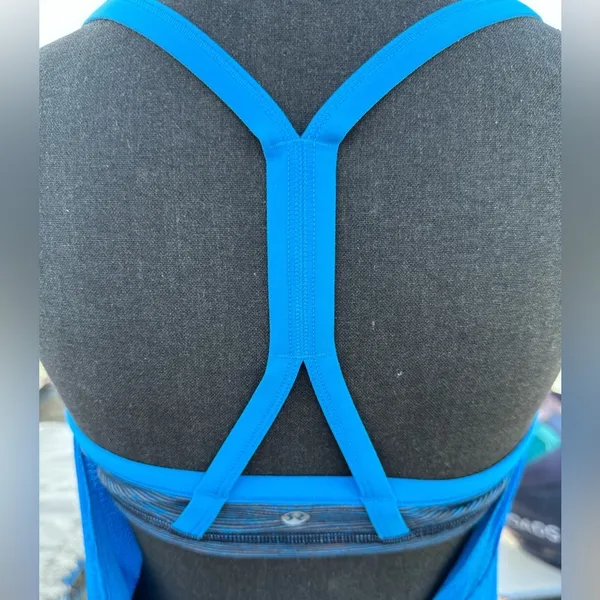 Lululemon Athletica Women's Blue Spaghetti Strap Top - Image 3