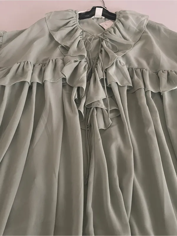 NWT H&M Mint Green Ruffled Boho Chiffon Blouse Top - XL - Image 5