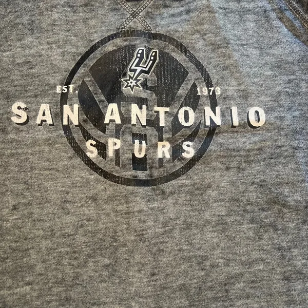 San Antonio Spurs NBA Graphic Sweatshirt Women's‎ M Vintage Style Pullover Faded - Image 2