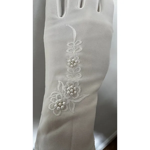 Vintage 1980s White/Ivory Unbranded Satin Beaded Floral Gloves XS S - Image 7