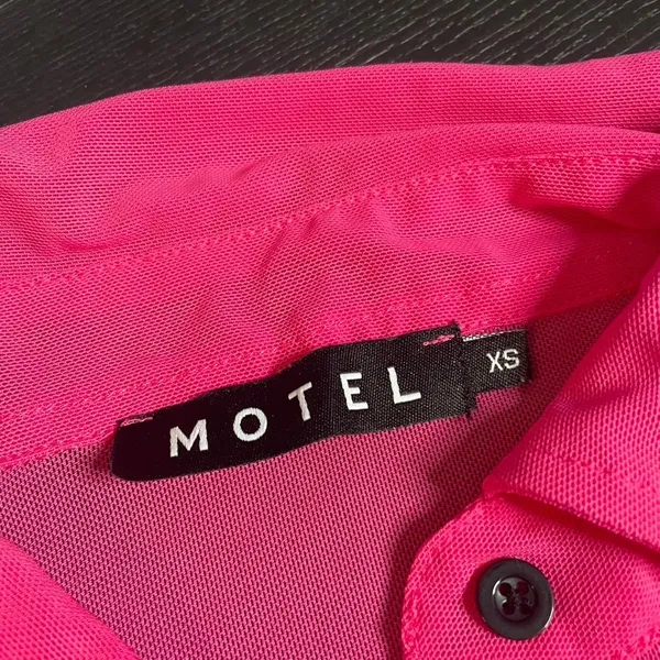 Motel‎ Rocks Hot Pink Mesh Button Down Shirt Long Sleeve Sheer Top XS Neon Pink - Image 2