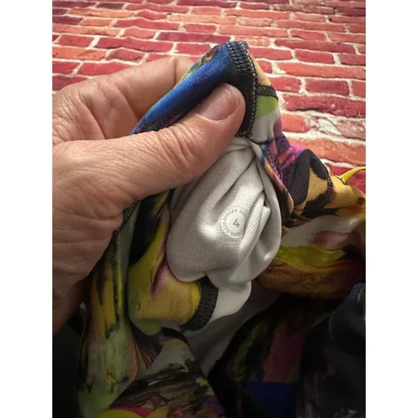Lululemon leggings size 4 - Image 9