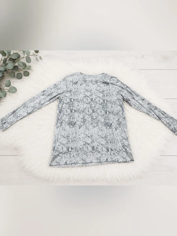 Tahari Women's Long-Sleeve Snake Print‎ Tunic Top - Light Gray - Image 4