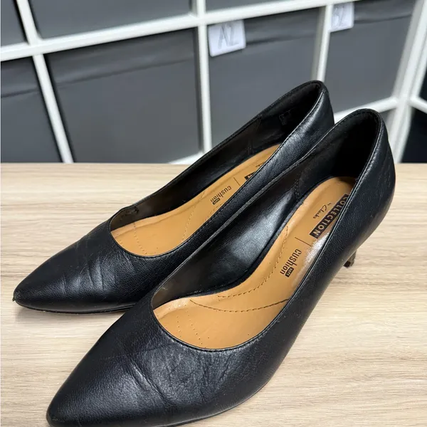 Collection by Clark’s Classic Black Leather Women's Pumps - Image 5